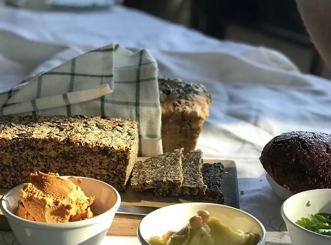 Bed & Breakfast Lipowy Dom Piecki (Warmian-Masurian)